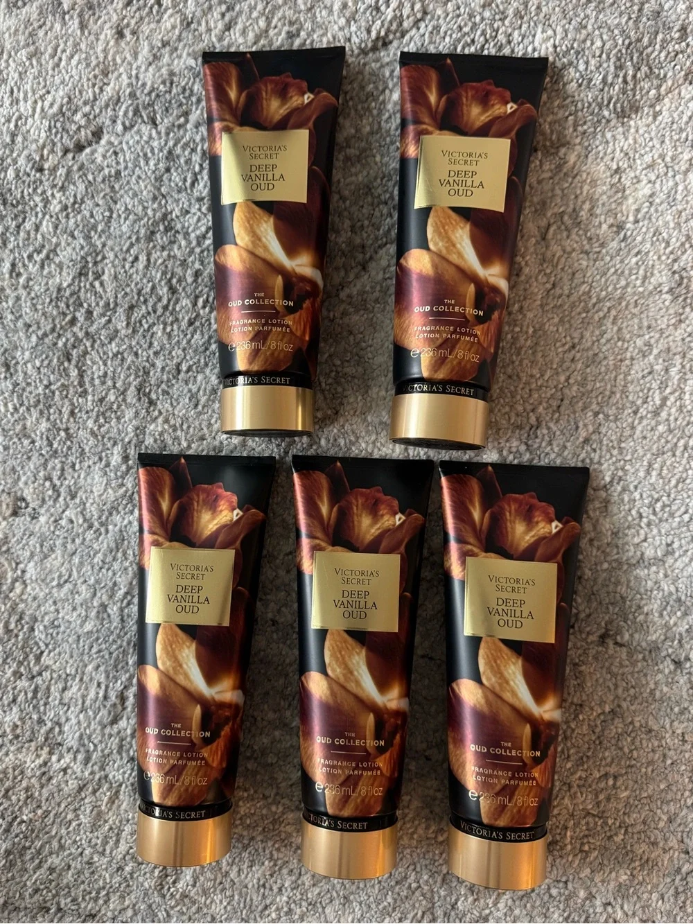 Victoria Secret- deep vanilla oud fragrance lotion